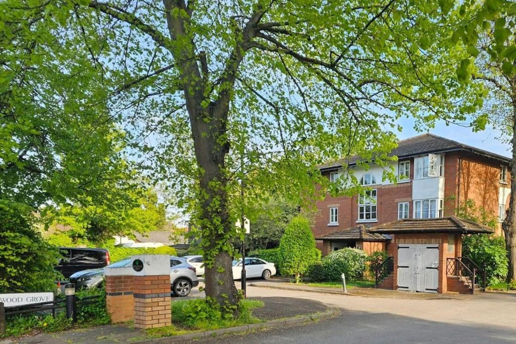 Lovely Flat Close To Shepherd'S Bush Lejlighed London Eksteriør billede